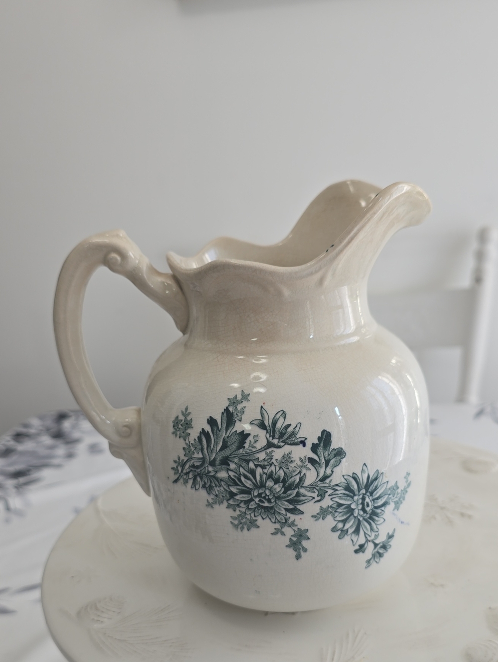 Vintage Buffalo Pottery Chrysanthemum Pitcher Vase Semi Vitreous - Picture 5 of 15